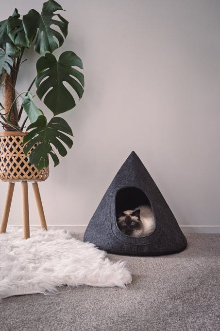 Trouble & Trix Cat Bed Teepee Grey